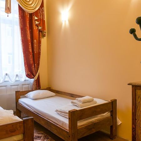 Кімнати В Центрі Otel Ujgorod Dış mekan fotoğraf