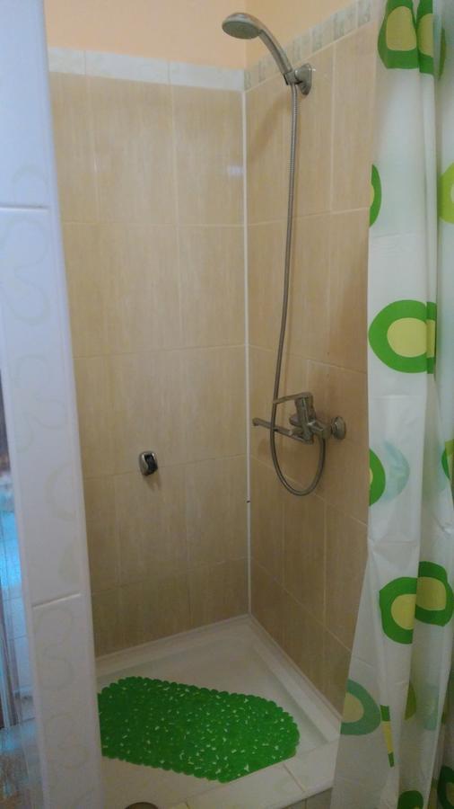 Кімнати В Центрі Otel Ujgorod Dış mekan fotoğraf