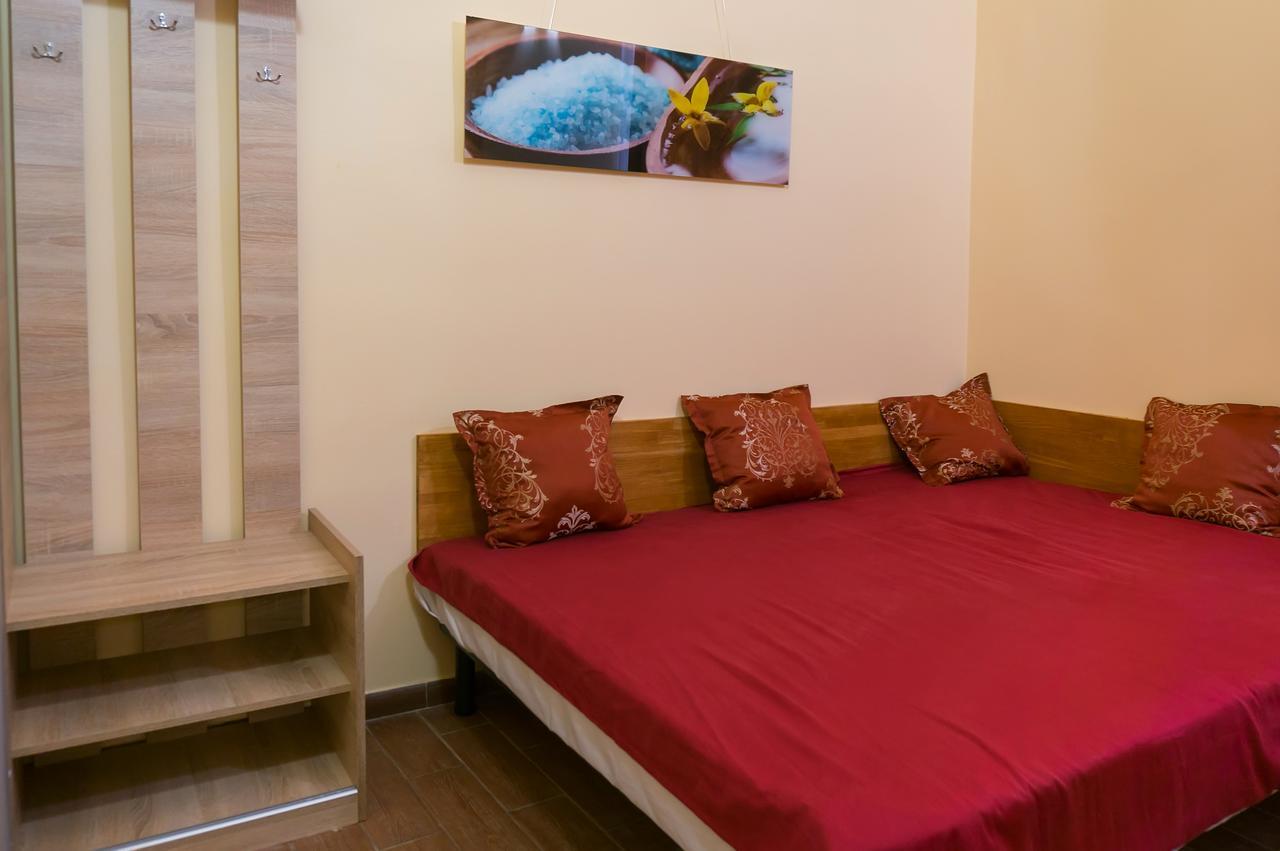 Кімнати В Центрі Otel Ujgorod Dış mekan fotoğraf