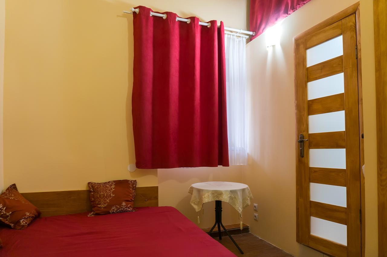 Кімнати В Центрі Otel Ujgorod Dış mekan fotoğraf