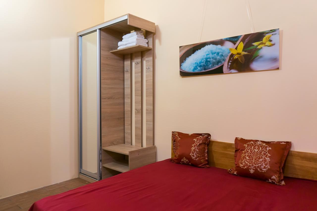 Кімнати В Центрі Otel Ujgorod Dış mekan fotoğraf