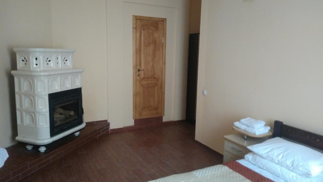 Кімнати В Центрі Otel Ujgorod Dış mekan fotoğraf