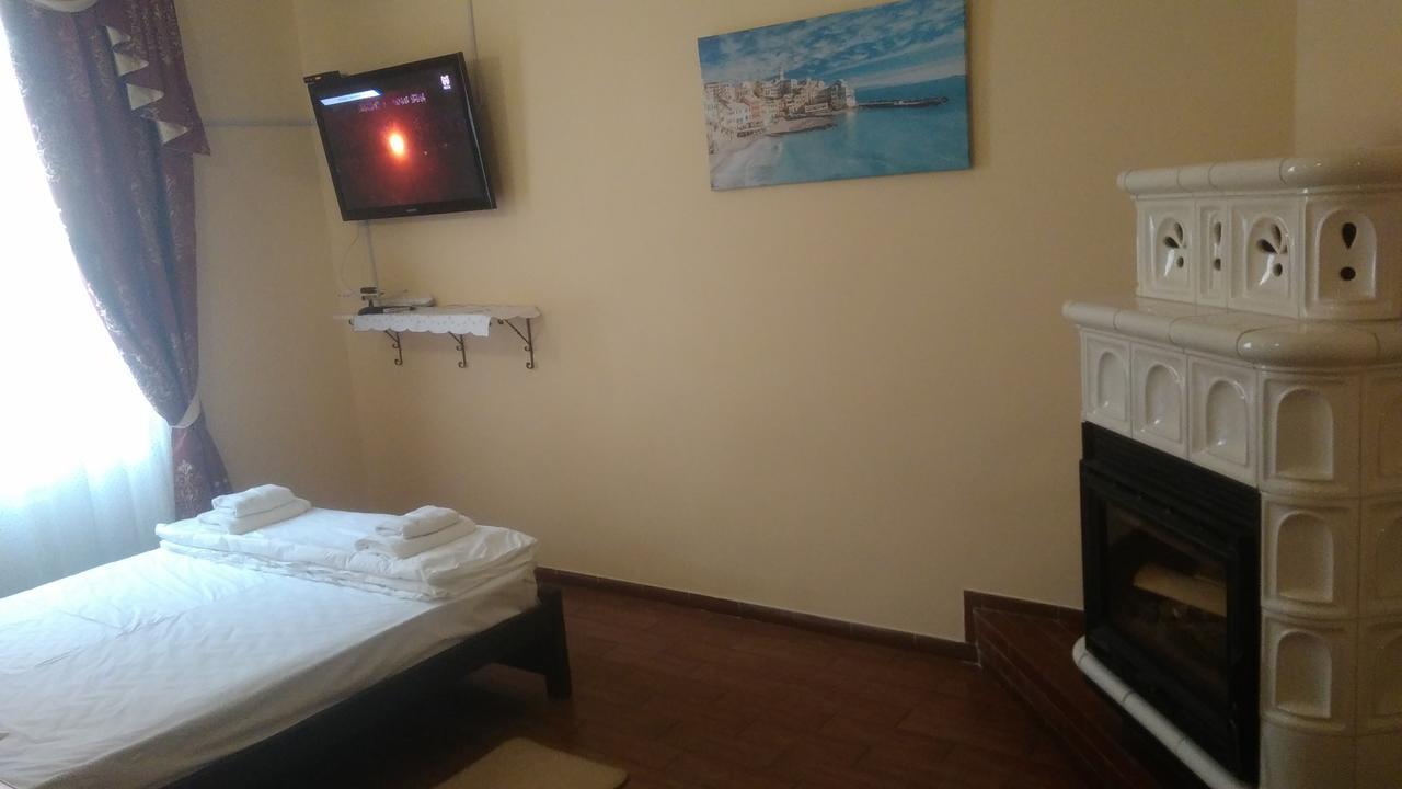 Кімнати В Центрі Otel Ujgorod Dış mekan fotoğraf
